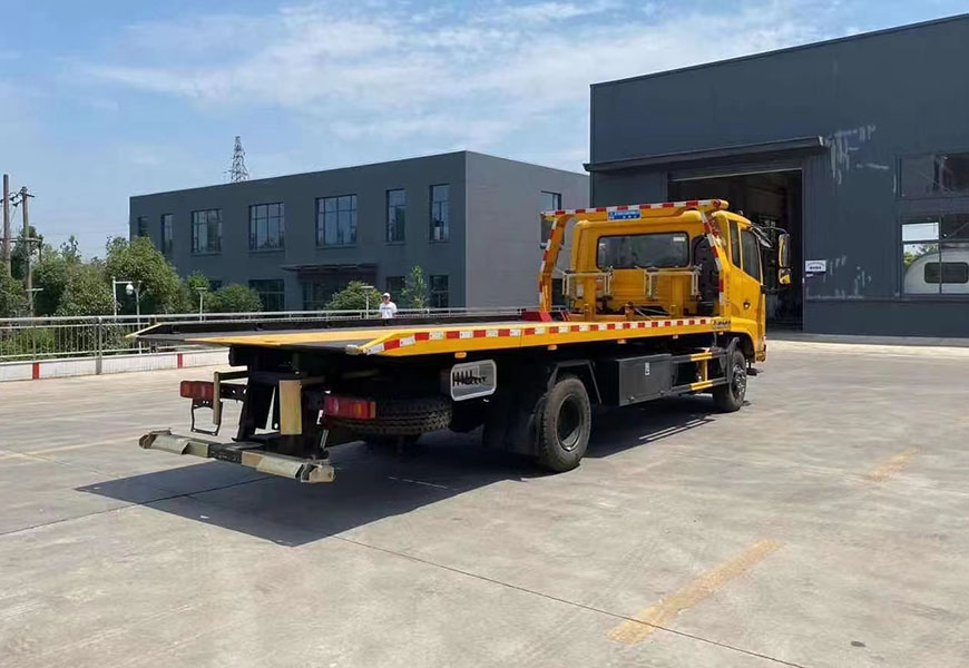 東風(fēng)天錦一拖二平板清障車(chē)