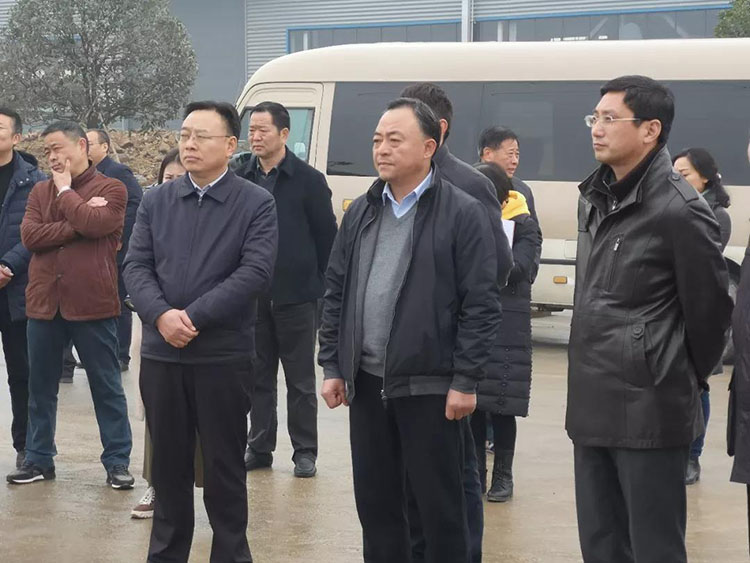 隨州市委、市人大代表團(tuán)蒞臨程力集團(tuán)商用車產(chǎn)業(yè)園視察